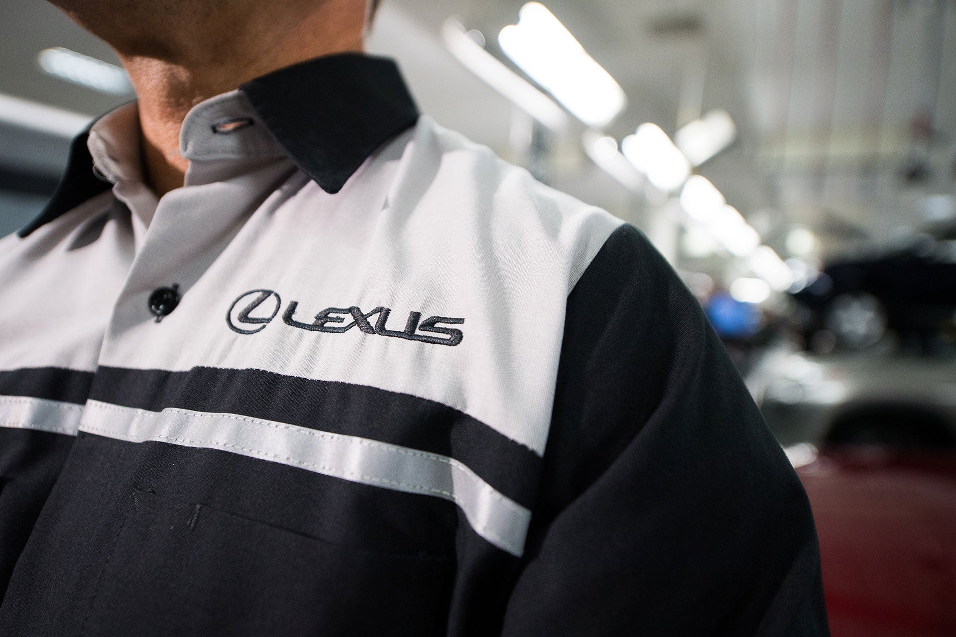 Lexus service tech